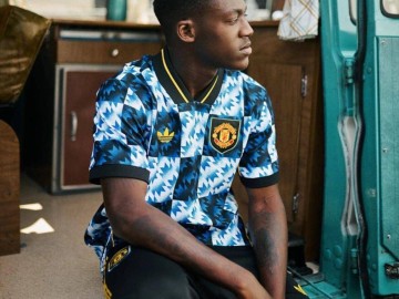 曼联新帝星要求冬窗离队，两队保证主力位置！阿莫林解释弃用原因